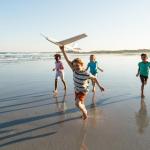 Детето се издължи през лятото: учени разбиха още един мит