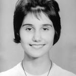 Петя Дубарова – птицата, която остана завинаги на 17