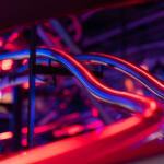 Усъвършенстван детектор на единични фотони търси „лека“ тъмна материя