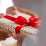Непрактичният ритуал или защо купуваме подаръци