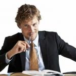 Как да се справим с всезнайкото в офиса