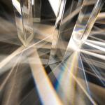 Германски физици създадоха най-тънкото оптично огледало