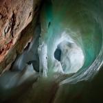 Тайни от 100 милиона години: Пещерата на ледените гиганти
