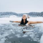 Плуването в студена вода може да намали симптомите на менопаузата