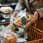 Австралийски учени създадоха биоразградимо фолио от хранителни отпадъци