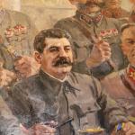 Виц: На Червения площад в Москва, Русия някакъв човек крещял