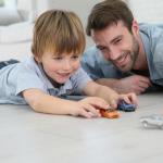 Играта с татко прави децата по-стабилни емоционално