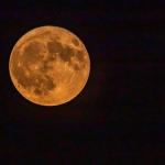 Утре ще наблюдаваме първата суперлуна за тази година