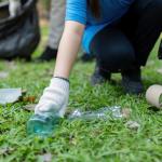 Близо 30 доброволци се включиха в почистването на нерагламентираните сметища над пистата на град Бухово