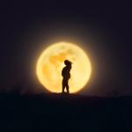 Луната и раждането: ето как влияе!