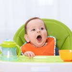 Какъв бебешки стол за хранене да купите