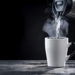 4 причини защо топлата вода на гладен стомах е полезна