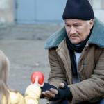 Бедните са по-мъдри в междуличностните отношения в сравнение със средната класа 