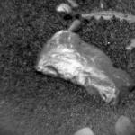 „Кюриосити“ откри мистериозен лъскав обект на Марс