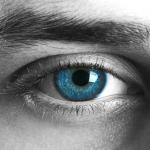 Как получават цвета си сините очи?