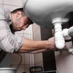 11 неща, които никога, ама никога не бива да изхвърляте в канала