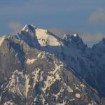 Видео: Ски-скок от ужасяваща скала на Матиас Жиро