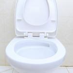 Какво се случва, когато се стискате и не ходите до тоалетната