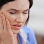 Има връзка между мигрената и често срещан проблем с челюстта