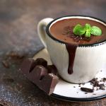 Горещ шоколад - най-добрата напитка за студеното време