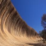 Каменна вълна за сърф смайва в Австралия