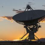 Астрономи засякоха мистериозен радио сигнал, идващ от подобна на Слънцето звезда