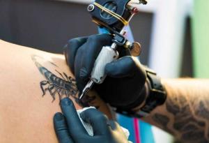 Учени: Татуировките укрепват имунната система