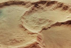 Невероятни снимки разкриват мистериозен троен кратер на Марс