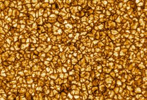 Нов модел разкрива скритата турбулентност в атмосферата на Слънцето