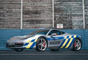 Чешката полиция ще преследва престъпници с Ferrari
