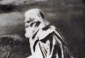 За всеки човек е определено кой да го обича ~ Петър Дънов