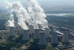 МАЕ предупреждава за рекорден ръст на въглеродните емисии до 2023 г.