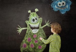 Хлапето започва да се страхува от непознати