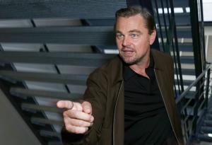 До полата на мама: звезди на възраст, които продължават да живеят с родителите си