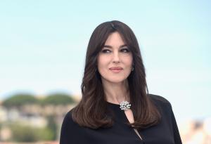 „Вместо да ходя на фитнес, нося черно“ – житейските правила на Моника Белучи