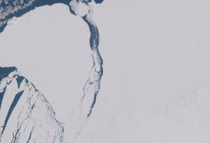 Айсберг колкото Лондон се откъсна от Антарктика 