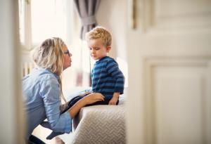 Прословутото „не“ на 2-годишното, което вади родителите от равновесие