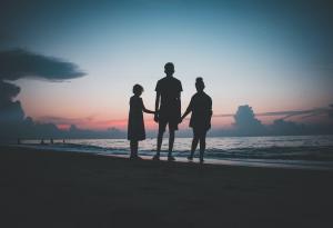 Семейна йерархия: какво не бива да знаят децата за своите родители