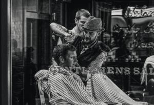 Разликата между обикновените хора и управляващите