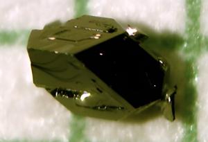 Идентифицираха първия в света "неконвенционален" свръхпроводник, който се среща в природата