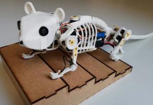 Учени разработиха роботизирана "мишка" с подобрена гъвкавост и подвижност