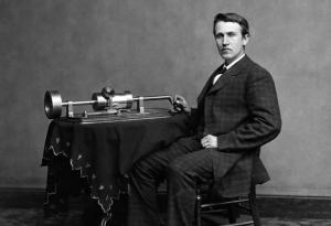 24 август 1891 г. - Томас Едисън патентова кинокамерата
