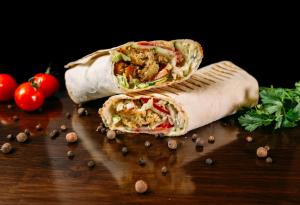 Сандвич с лаваш с щипка безусловна обич към твоето дете