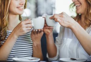 Виц: Муцка, от какво е това палто?