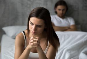 Нелюбов – какво е да си с човек, който те кара да се чувстваш празен и необичан