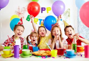 Какво да направите, ако детето не е поканено на рождените дни на своите приятелчета