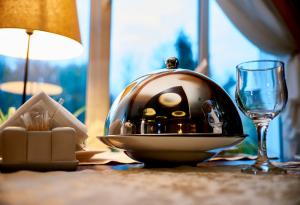 Марсел Дике: Защо да не ядем насекоми?