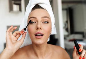 9 грешки, когато гримирате очите