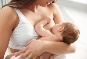 Как да възстановим гърдите след кърмене