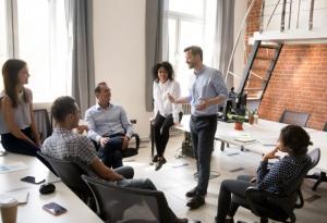 Отървете се от тези фрази, ако искате да звучите по-убедително